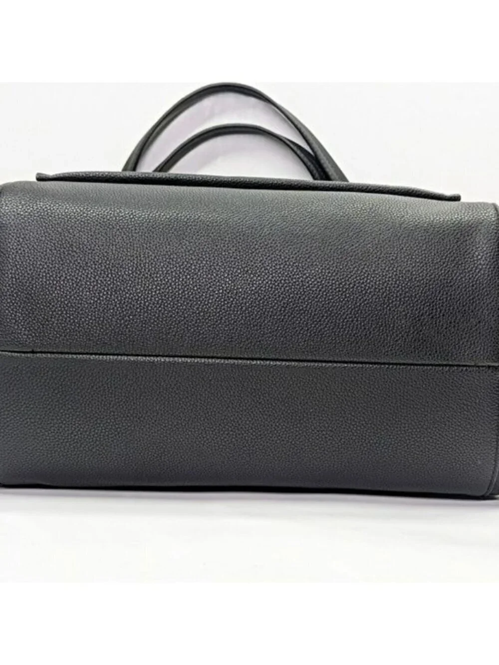 DKNY Nala Women's Magnetic Closure Medium Size Black Hobo (MSRP $198)